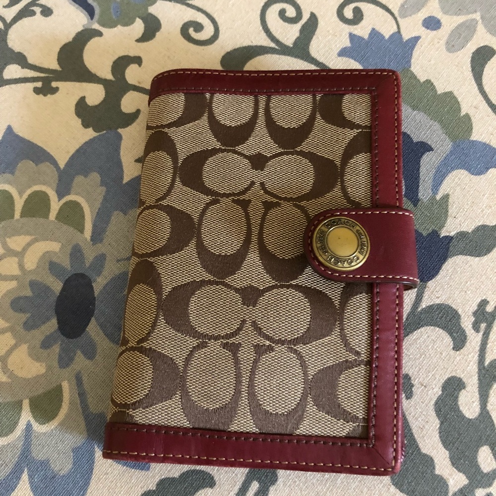 Coach Organizer (Three Available)